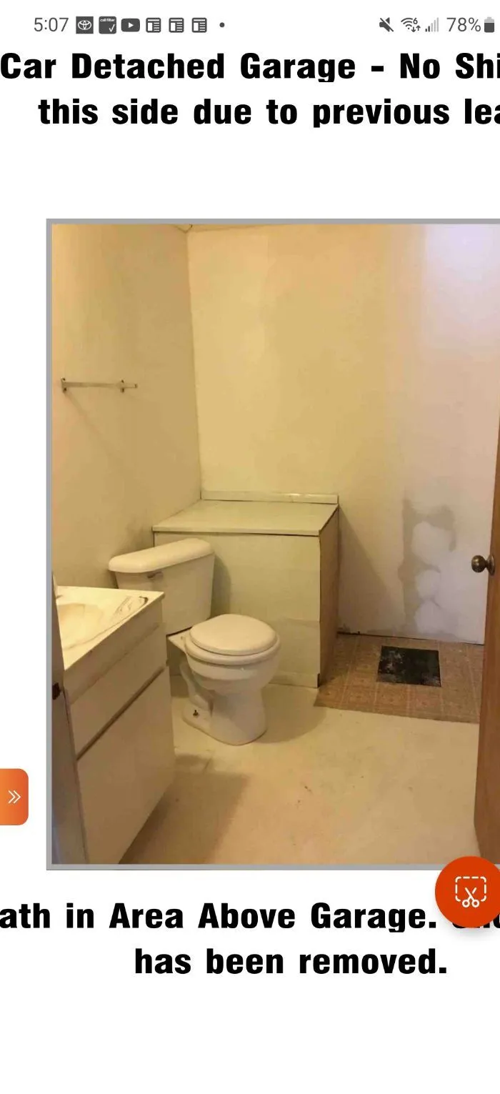 Bathroom before remodel